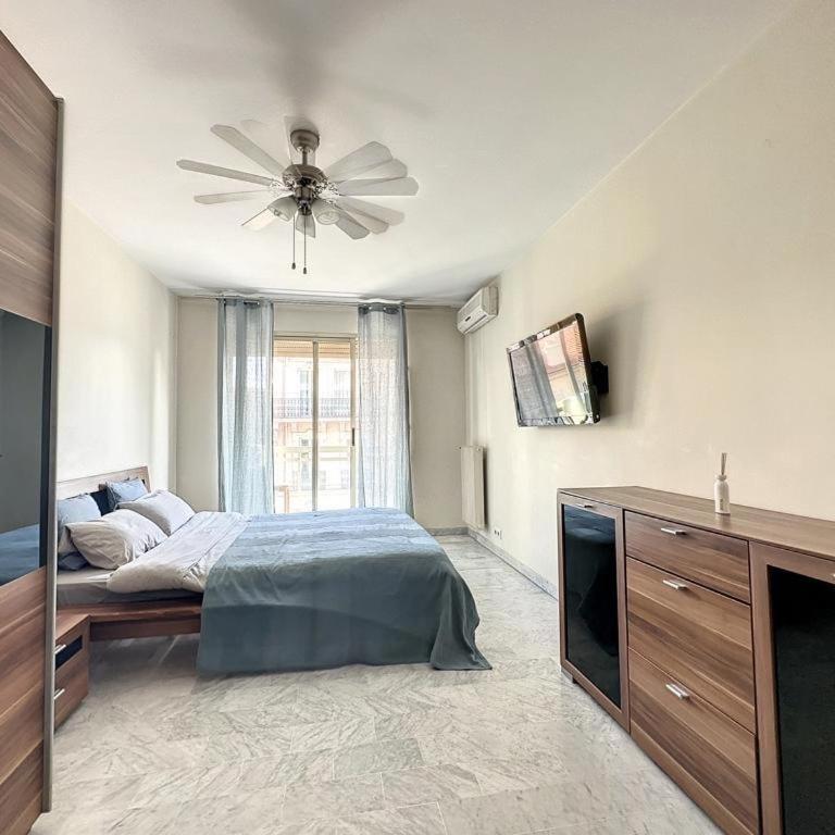 Les Mimosas-spacious apartment-city center - Apartamento de 1 dormitorio - 3