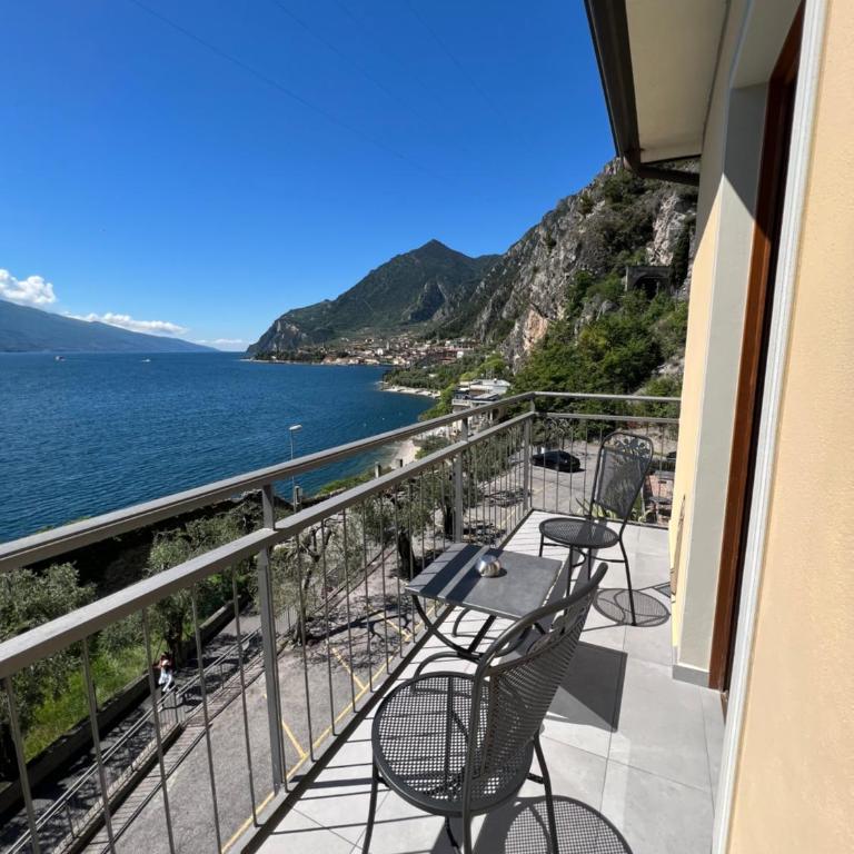 Hotel Locanda Ruscello Garnì - Camera Matrimoniale/Doppia con Letti Singoli con Vista Lago. - 4
