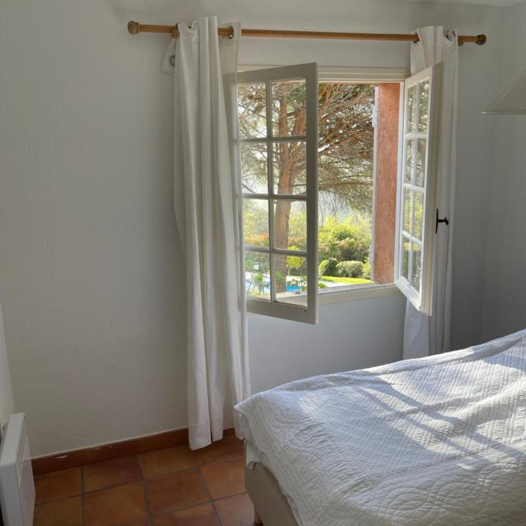 Maison de Saint Arnoux - Maison 3 Chambres - 9