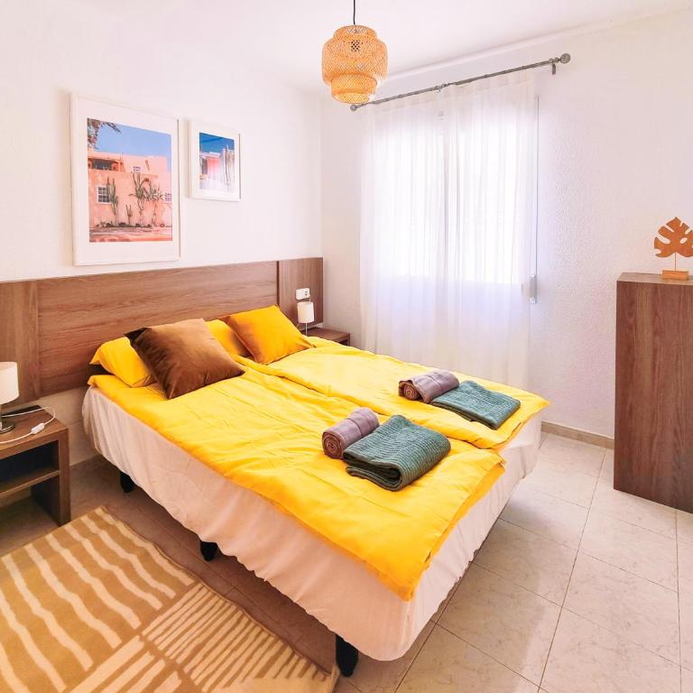THE VIEW: sea, mountain, terrace, swimming pool - Two-Bedroom Apartment - 10