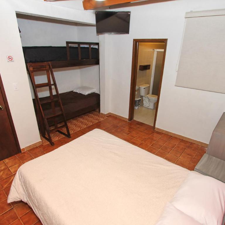 Hotel Casa Autora 40 - Family Room - 2