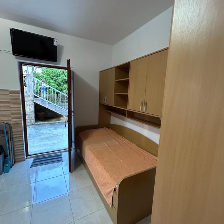 Lazarus Bigova apartments - Porodični Studio - 10