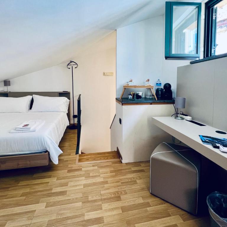 Eterea Charming Suites - Double Room with Terrace - 4