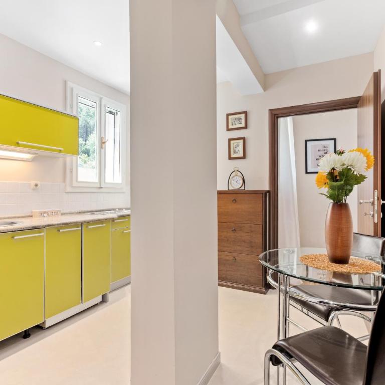 Apartments Saxo - One-Bedroom Apartment - 13