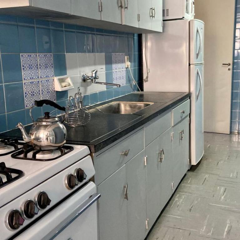 Departamento en pleno centro con cochera - Apartamento de 3 dormitorios - 7