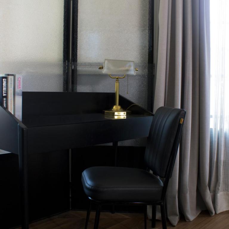 Aposento Boutique Hotel - Deluxe King Room - 7