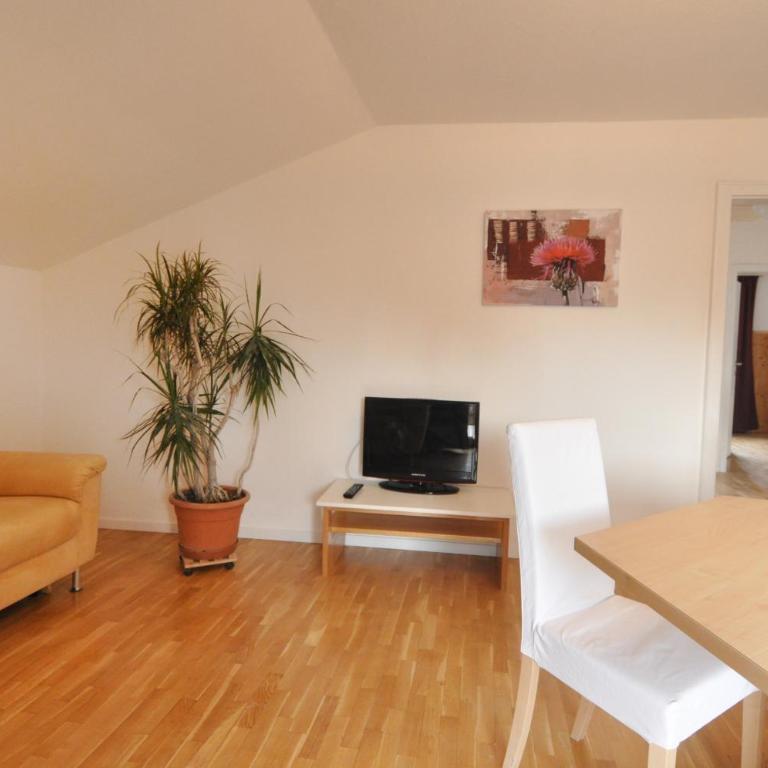 Melaniesguesthouse 4 Zimmerwohnung - Apartamento de 3 dormitorios - 6