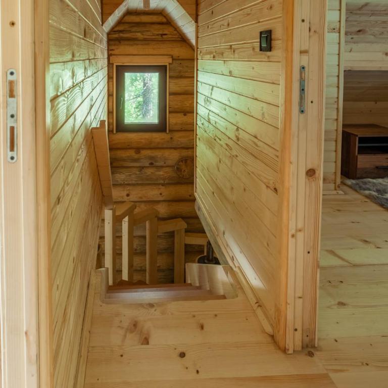 Casa Montana - Two-Bedroom Chalet - 31