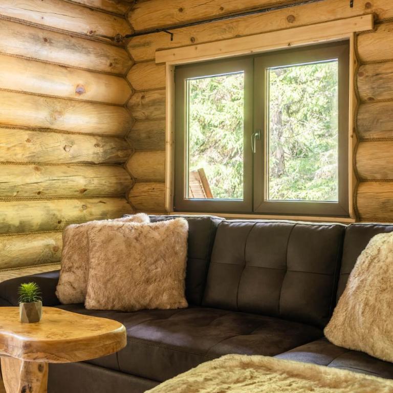 Casa Montana - Two-Bedroom Chalet - 5
