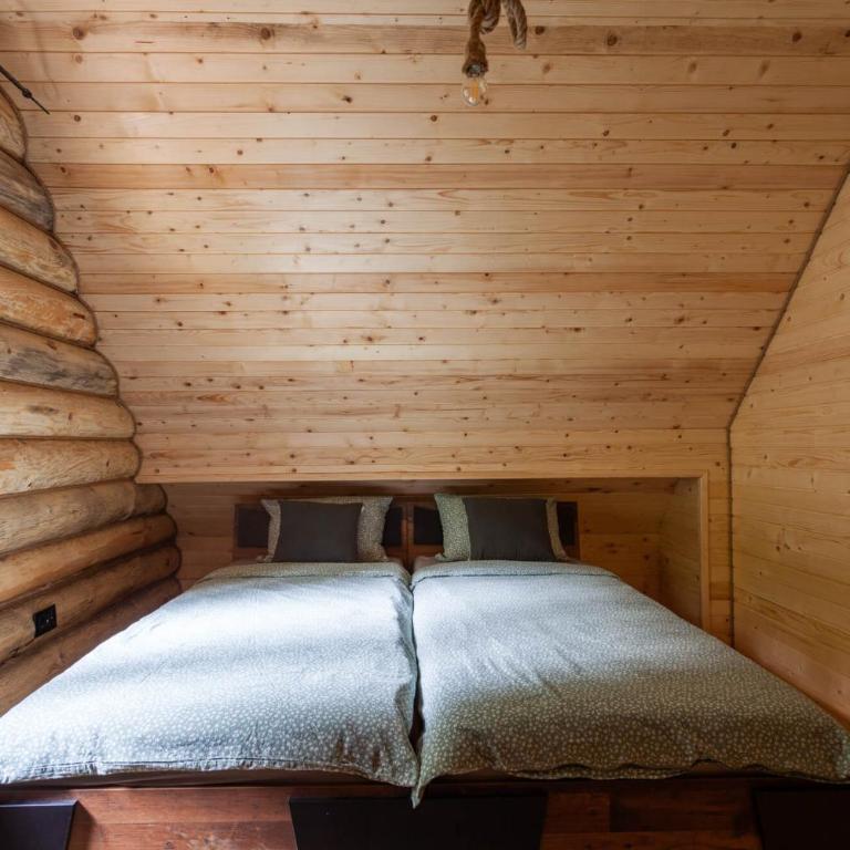 Casa Montana - Two-Bedroom Chalet - 36