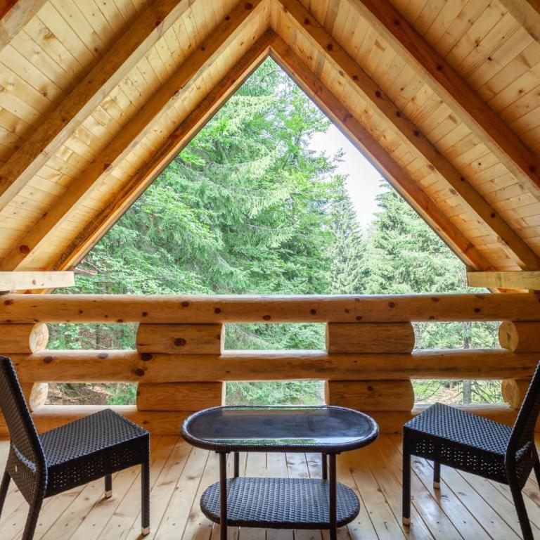 Casa Montana - Two-Bedroom Chalet - 33