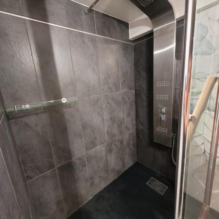 Chaleureuse bergerie rénovée. - Maison 2 Chambres - 17