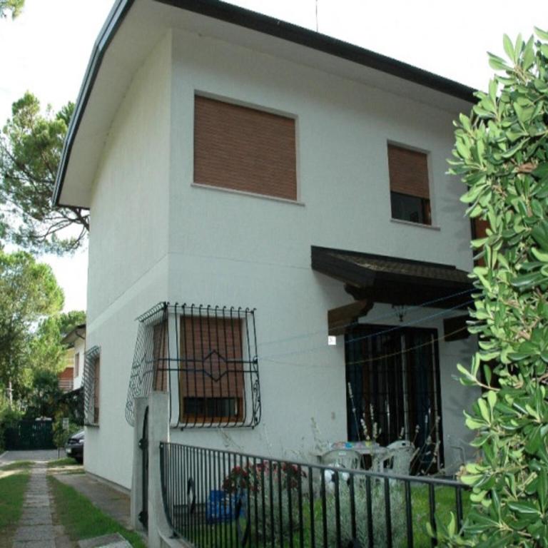 Peaceful house with fenced garden - Villa - 2