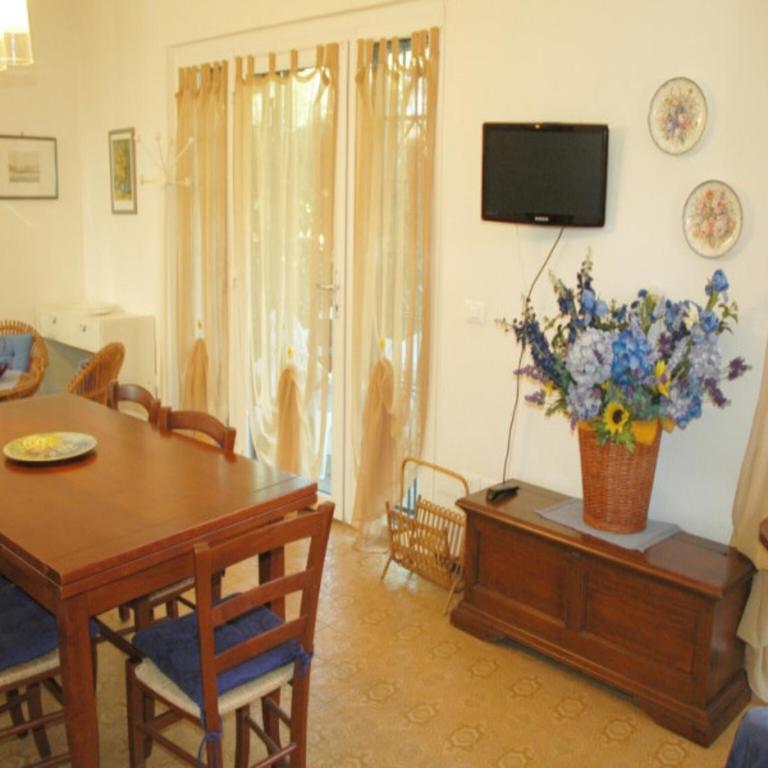 Peaceful house with fenced garden - Villa - 7