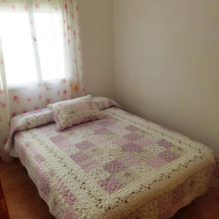 Apartamento tranquilo con 3 dormitorios - Three-Bedroom Apartment - 3