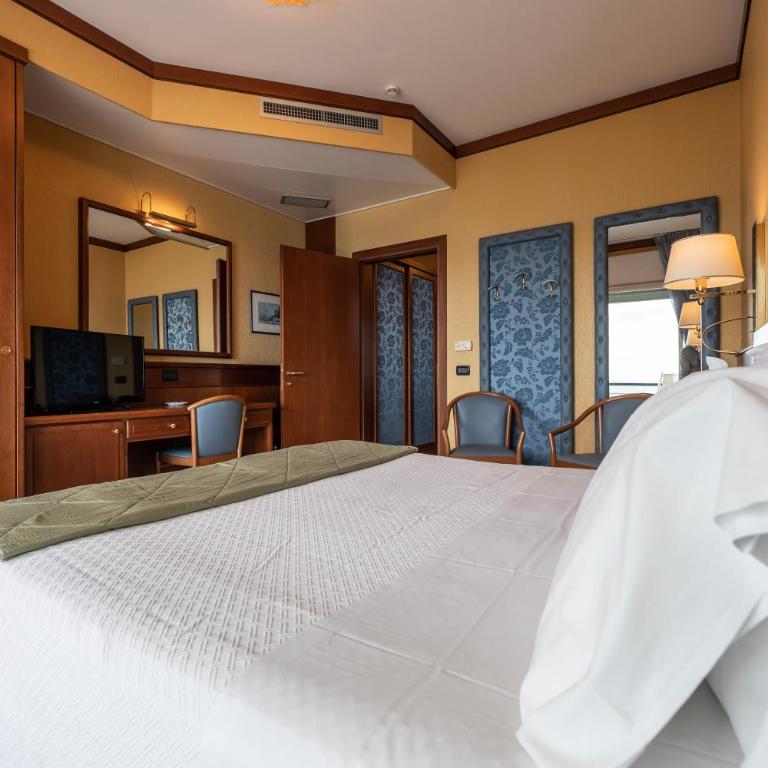 Hotel Bellevue Et Mediterranée - Suite con Vista Mare - 4