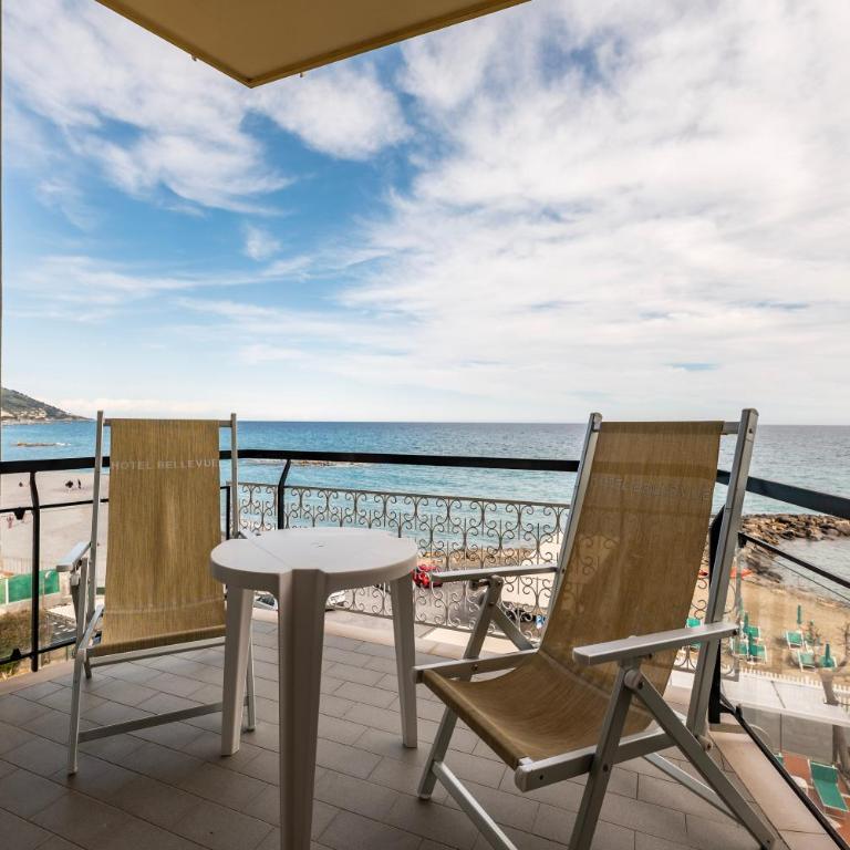 Hotel Bellevue Et Mediterranée - Suite con Vista Mare - 13