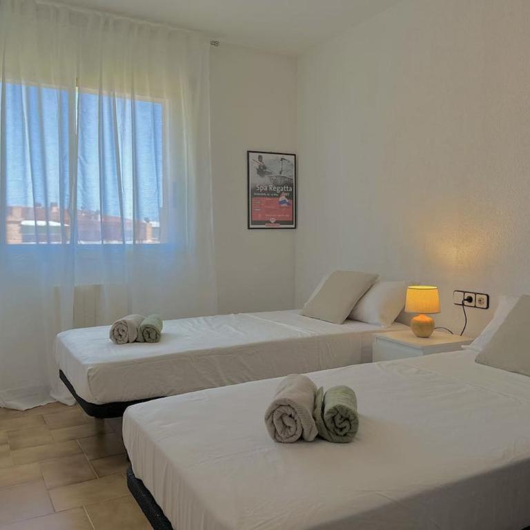 Amplio piso para 6 personas - Apartment - 4