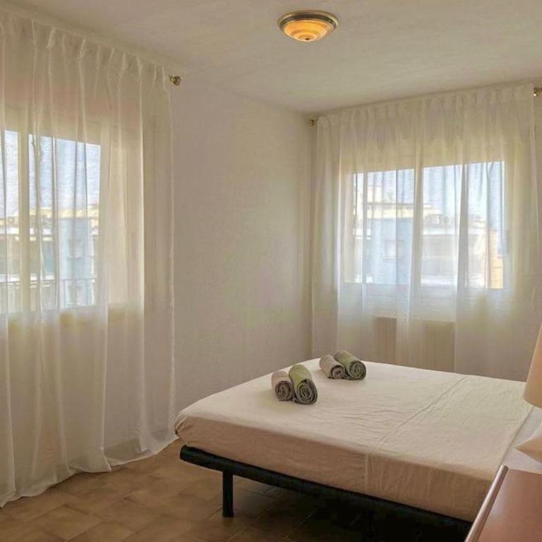 Amplio piso para 6 personas - Apartment - 7
