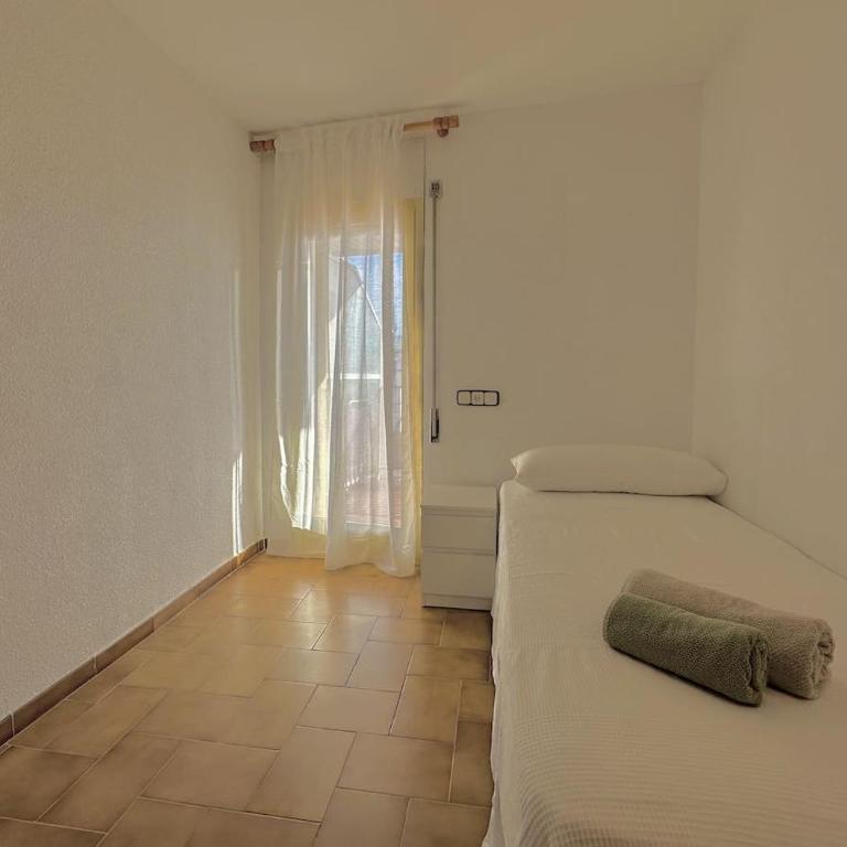 Amplio piso para 6 personas - Apartment - 9