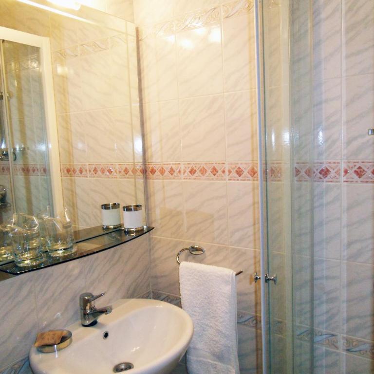 Villa del Mar - Double Room with Balcony and Sea View - 1