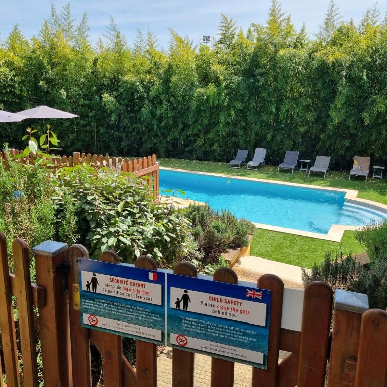 Le Clos de la Canéda - Superior Double Room - 18