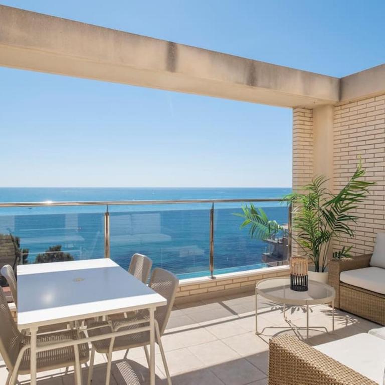 Mi pequeña bahía - Apartamento Premium con Terraza frente al Mar - Alicante - Two-Bedroom Apartment - 9