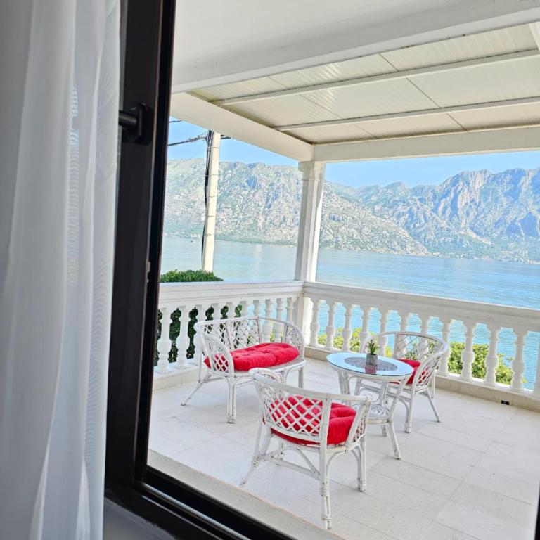 Apartments Popovic - Three-Bedroom Apartment - 14