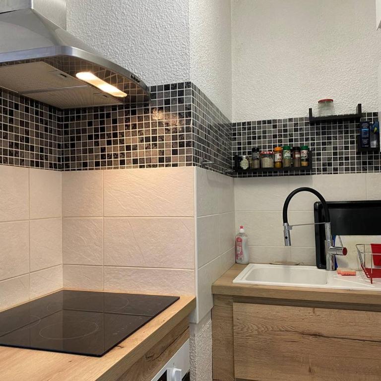 Appartement avec WIFI, parking, balcon-terrasse et ascenseur à Perros-Guirec - FR-1-368-354 - Apartment - 8