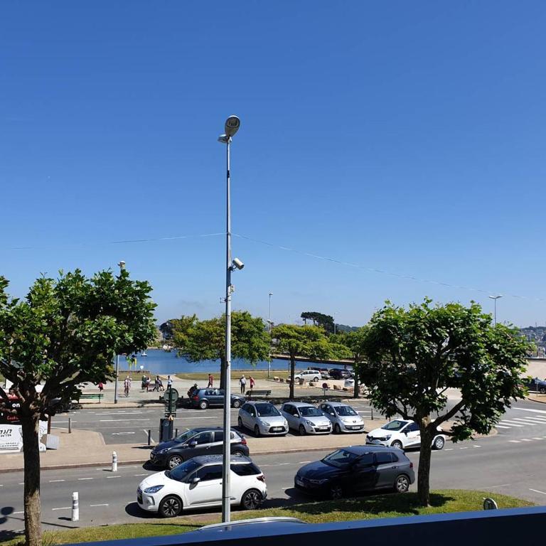 Appartement avec WIFI, parking, balcon-terrasse et ascenseur à Perros-Guirec - FR-1-368-354 - Apartment - 11