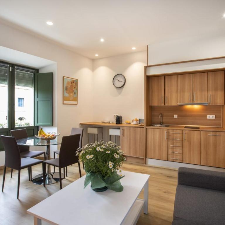Apartament al cor del barri vell de Girona - Apartamento de 1 dormitorio - 1