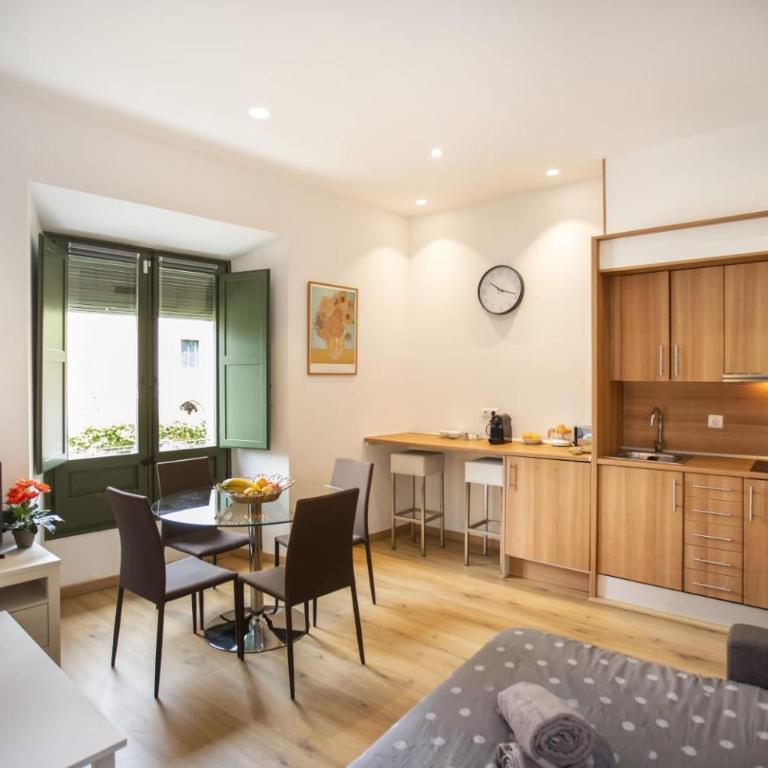Apartament al cor del barri vell de Girona - Apartamento de 1 dormitorio - 2