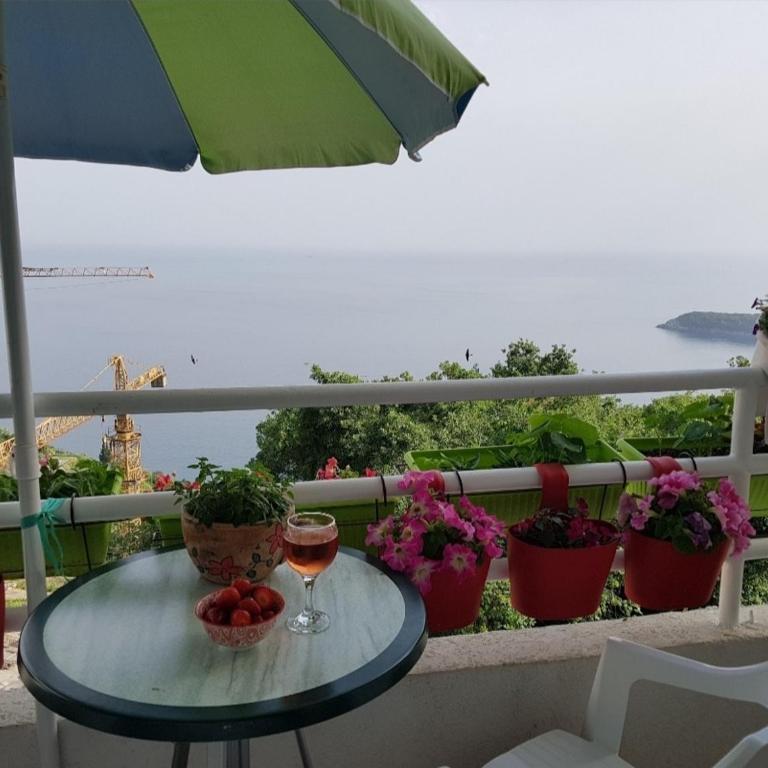 The rising sun-Stylish Sea View Apartment - Apartman sa 2 Spavaće Sobe - 1
