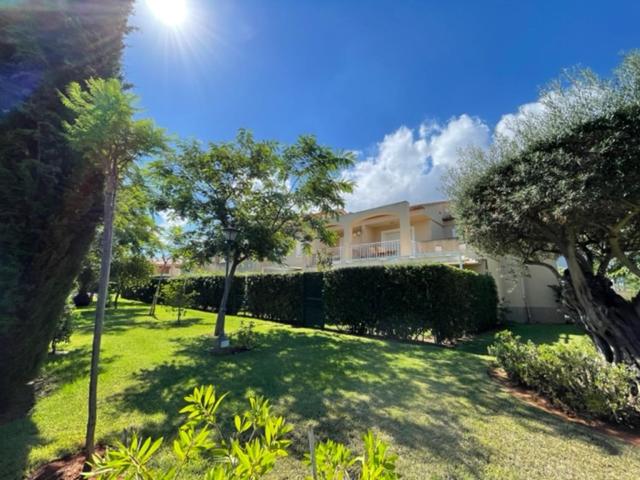 Magnífico adosado en urbanización con piscina - Two-Bedroom Apartment - 24