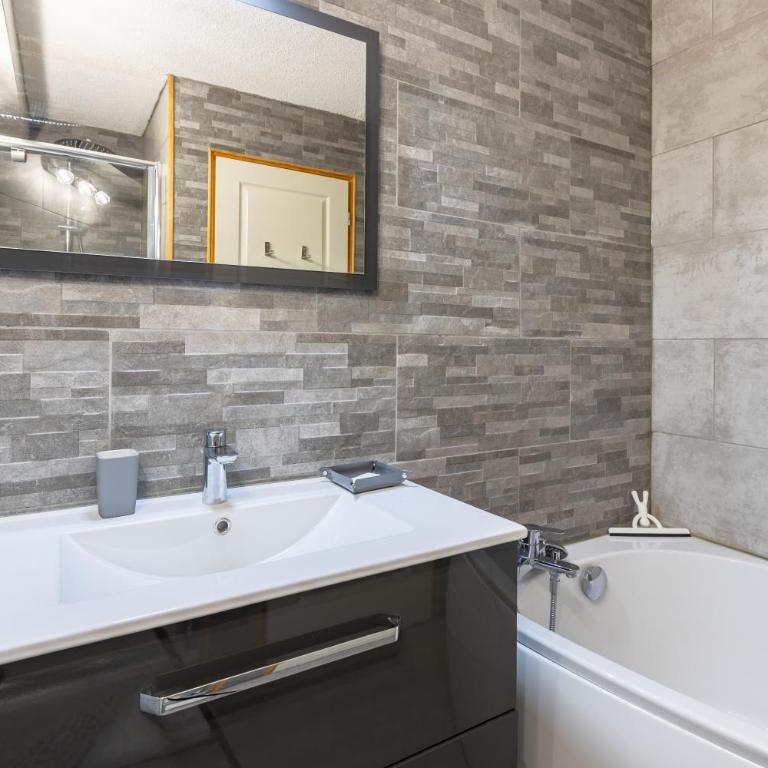Le Reflet du Lac - Station ski accessible à pied - Two-Bedroom Apartment - 7