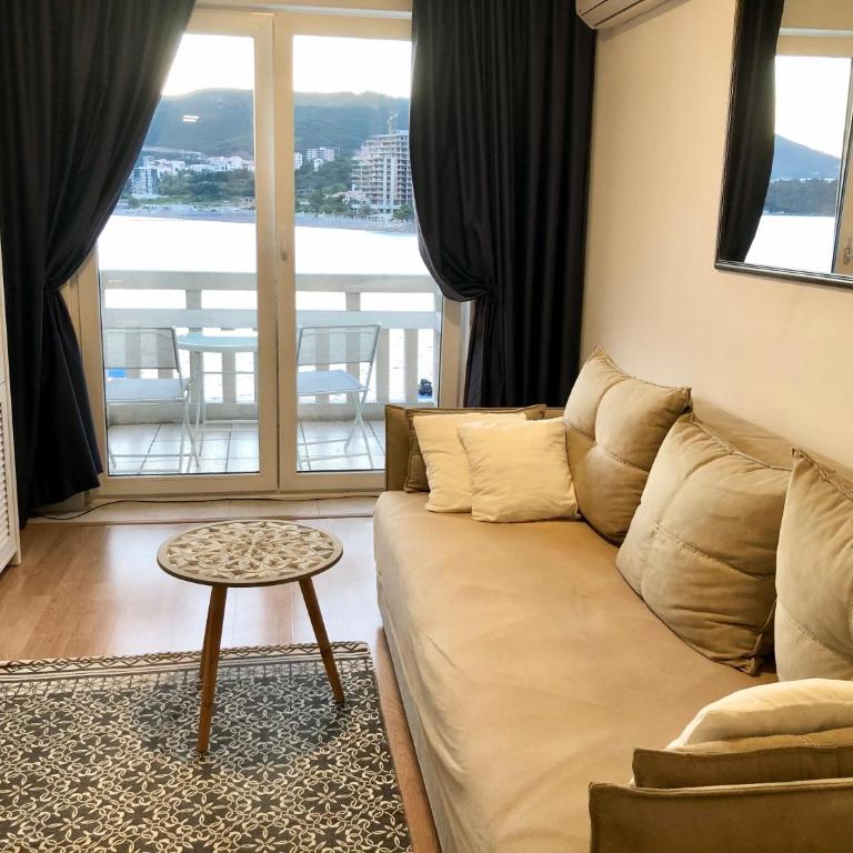 Monika - Two-Bedroom Apartment - 12