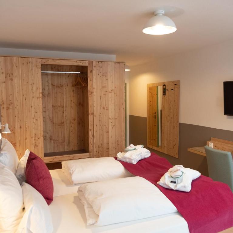 Santner, Hotel - Doppelzimmer mit Balkon – zur Straße ausgerichtet - 5