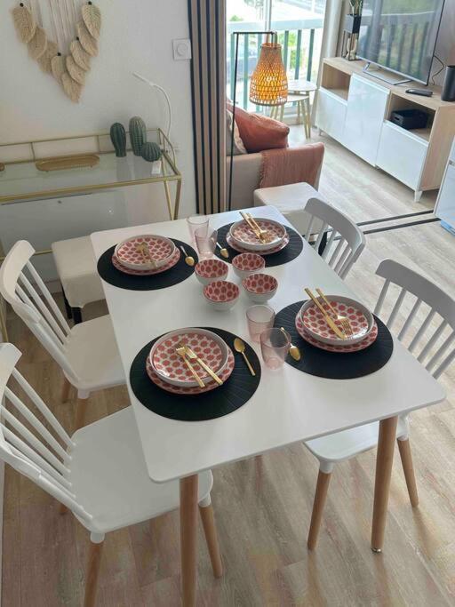 Mon Appart à la Plage, Piscine, Wifi, TV - Appartement 1 Chambre - 12