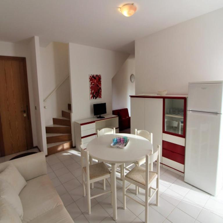 Attic apartment 50mt from the beach - Apartment - 3