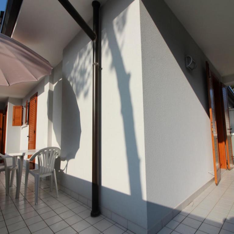 Attic apartment 50mt from the beach - Apartment - 12