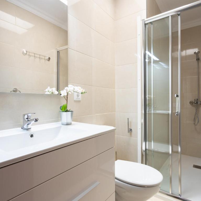 Three spacious apartments 150m from the Las Americas promenade - Apartamento de 3 dormitorios - 15