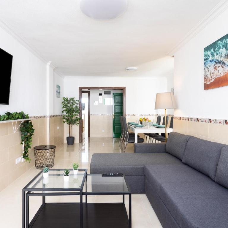 Three spacious apartments 150m from the Las Americas promenade - Apartamento de 3 dormitorios - 8