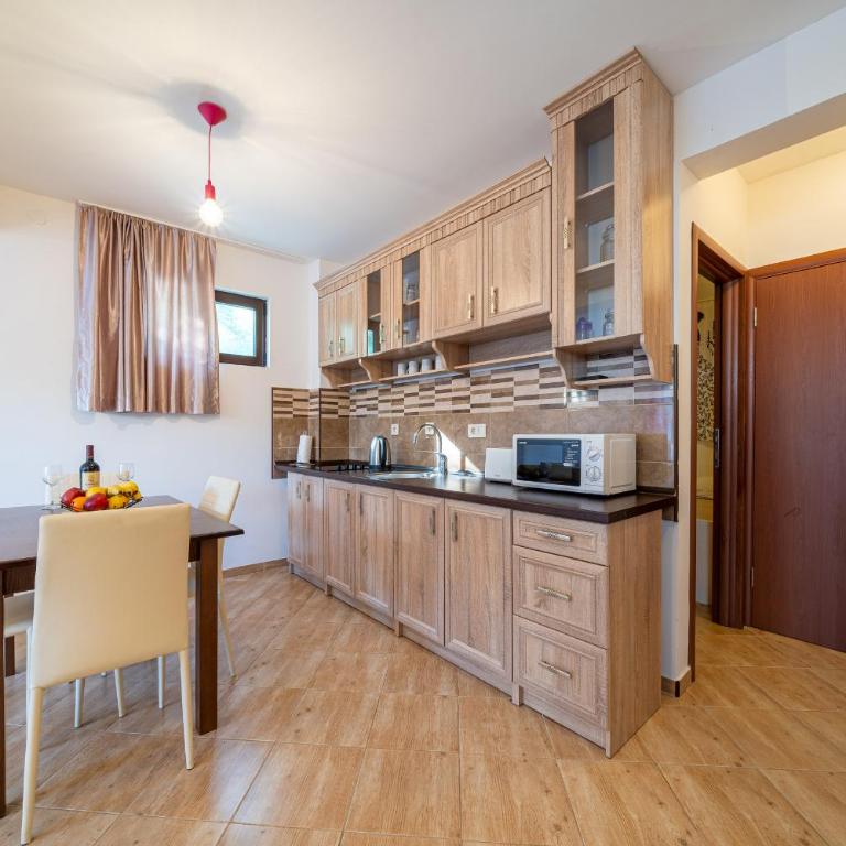 Apartments Svetlana - Apartman - 8