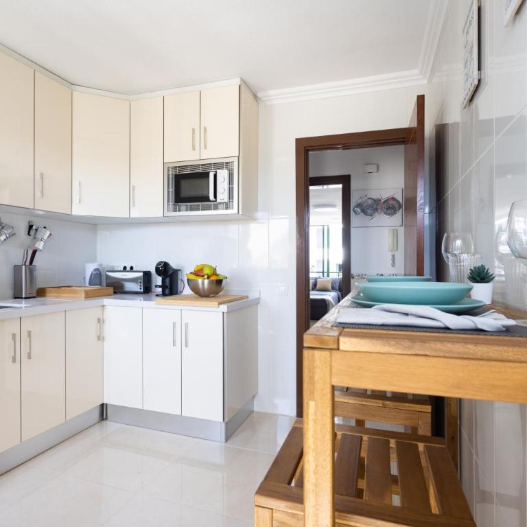 Three spacious apartments 150m from the Las Americas promenade - Apartamento de 3 dormitorios - 18