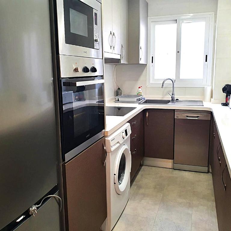Newly renovated Two Bedrooms Apartment in Villa Marina - Two-Bedroom Apartment - 6