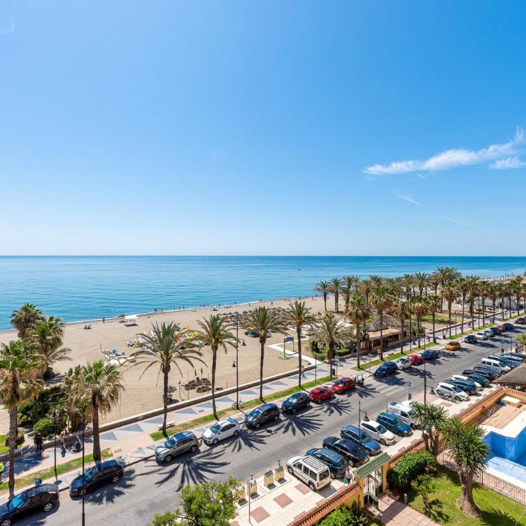 797 HOLIDAY RENTALS - Piso con espectaculares vistas en primera linea de playa - Apartment with Sea View - 8