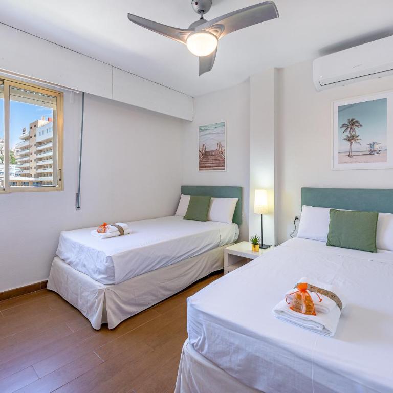 797 HOLIDAY RENTALS - Piso con espectaculares vistas en primera linea de playa - Apartment with Sea View - 16