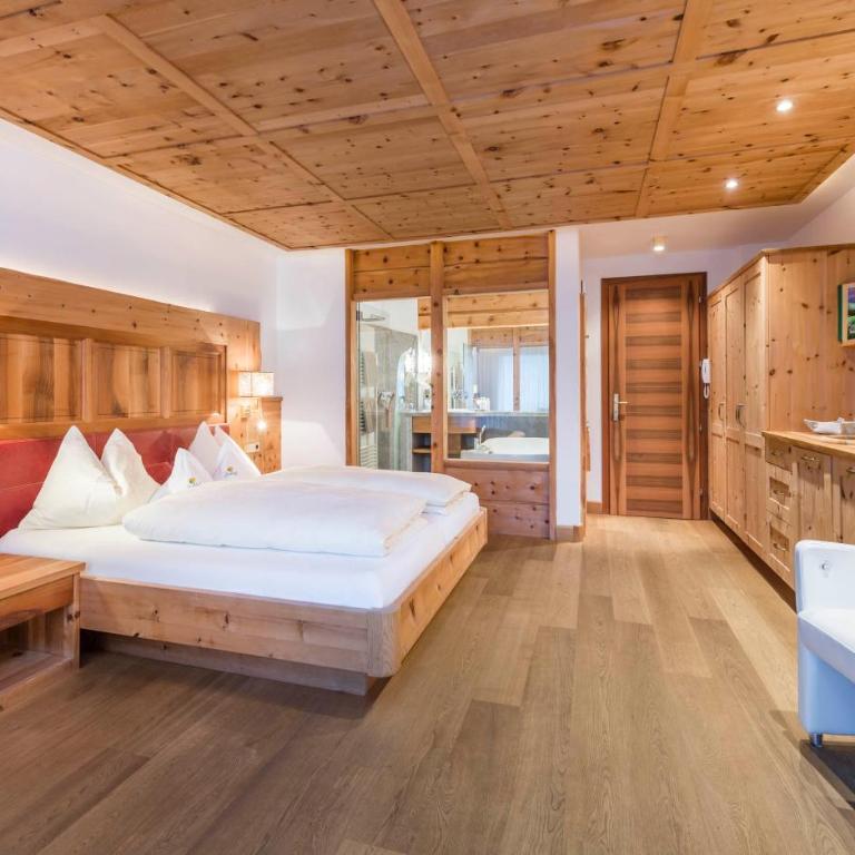 Naturhotel Lüsnerhof - Habitación Doble Deluxe con hidromasaje y terraza - Anexo - 1