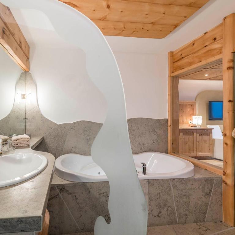 Naturhotel Lüsnerhof - Habitación Doble Deluxe con hidromasaje y terraza - Anexo - 2