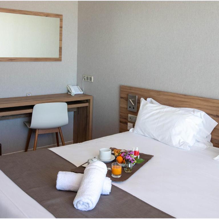Hôtel Cala di Sole - Chambre Confort avec 2 Lits Simples - Vue sur Mer - 2
